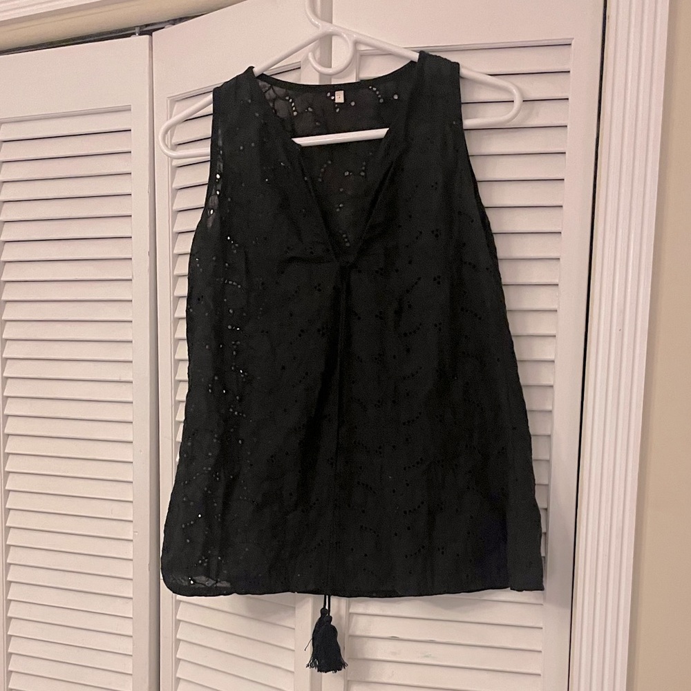 Women's Hipster Black Woven Sleeveless Top